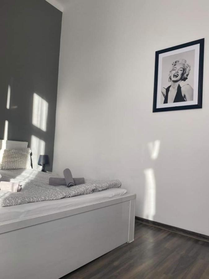 Apartament Szafir Rzeszow Bagian luar foto
